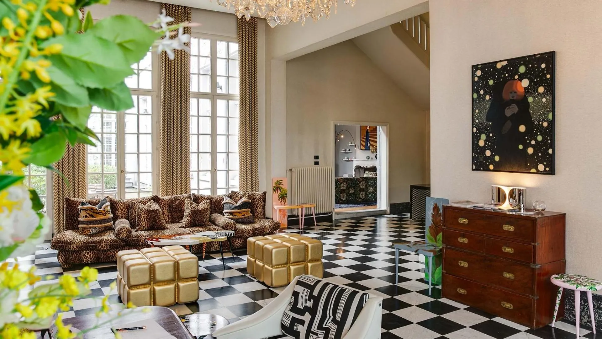Small Luxury Hotel De Witte Lelie Αμβέρσα 4*,